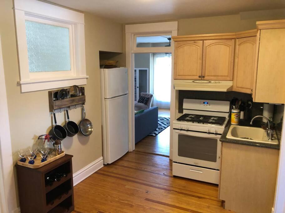 New! Apartment In Historic Mansion. Location! Views! Denver Exterior photo